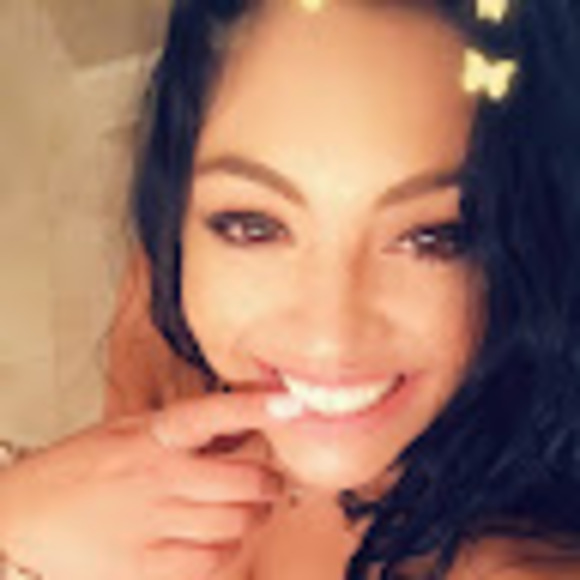 Meet your Posher, Mckenzie - Picture 1 of 1